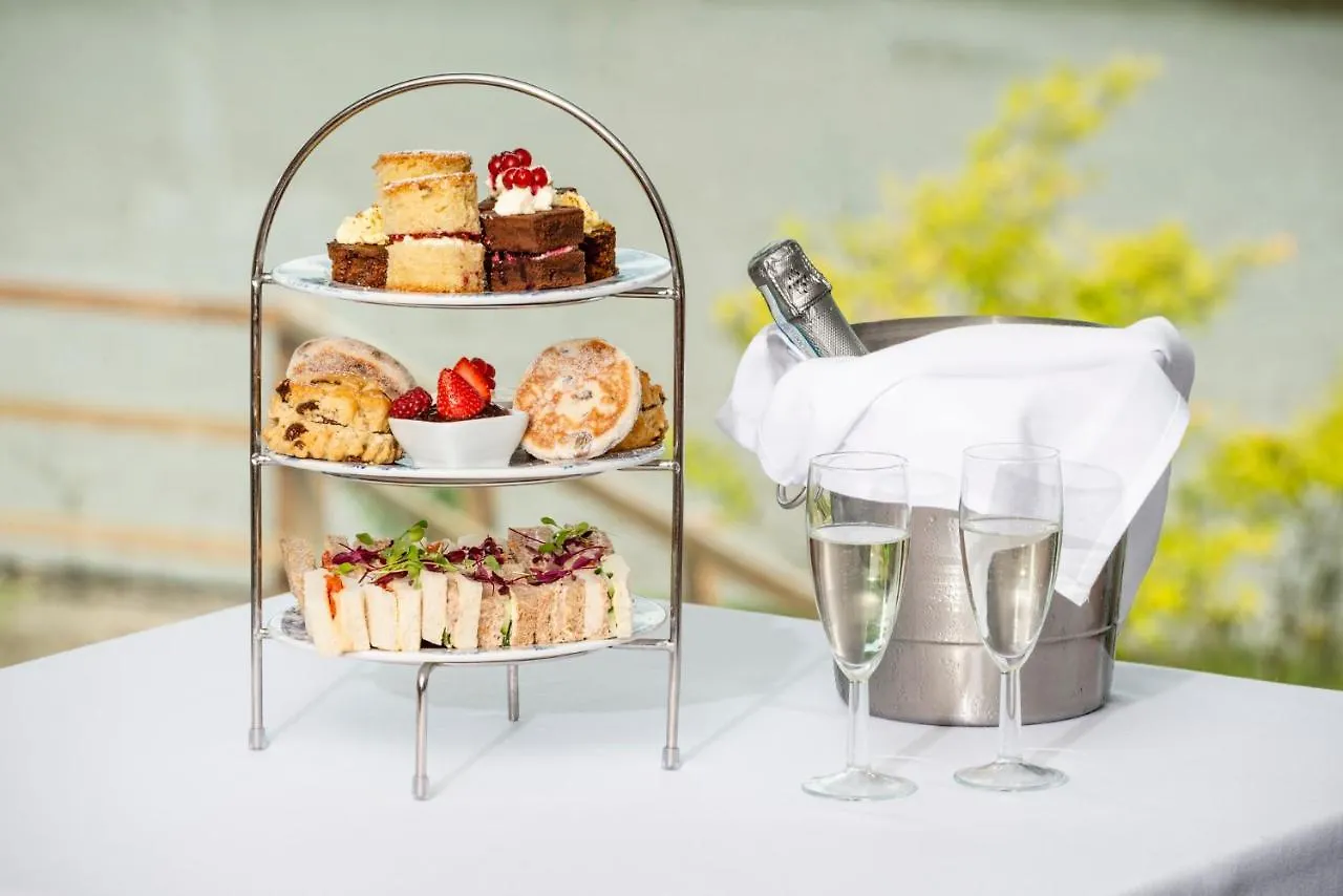 The Copthorne Hotel Cardiff 4*,  United Kingdom